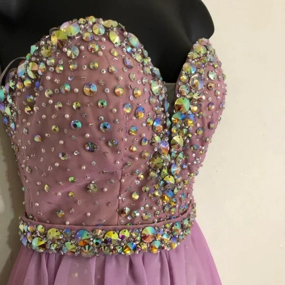Gigi Strapless Embellished Lavender Strapless High-Low Gown- Size 2 - NWT - Picture 2 of 11